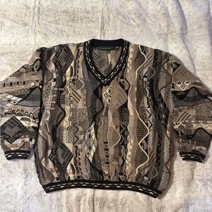 Tundra Men's V-Neck Sweater in Black and Brown